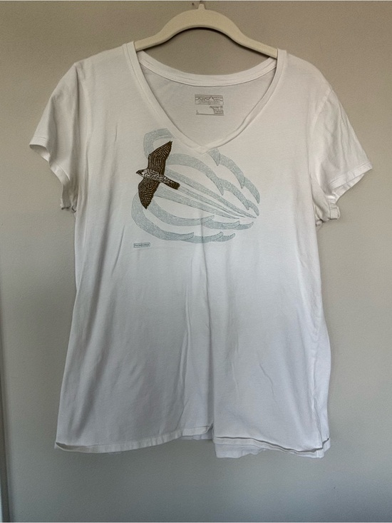 Patagonia Tops - Patagonia White V-Neck Tee with Bird Graphic